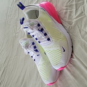 Nike Air Max 270 Size 9